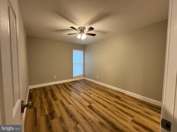 $345,000 | 5812 Royal Ridge Drive, Unit C, Springfield, VA 22152