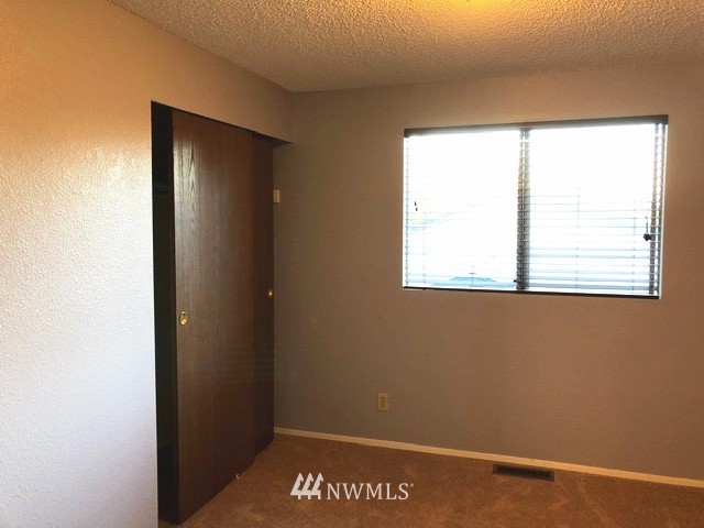 12928 Southeast 159th Street Renton, WA 98058 - Photo 13 of 22 Gallery Image 13