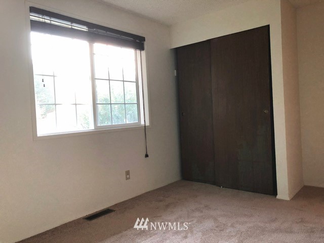 12928 Southeast 159th Street Renton, WA 98058 - Photo 14 of 22 Gallery Image 14