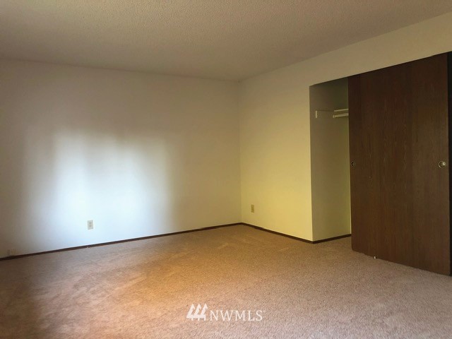 12928 Southeast 159th Street Renton, WA 98058 - Photo 15 of 22 Gallery Image 15