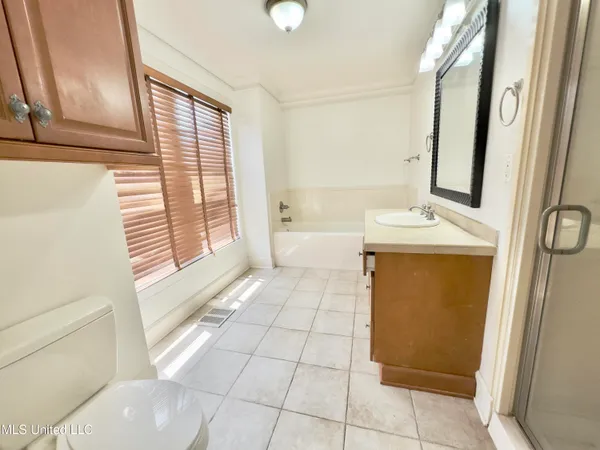 $1,500 | 308 East Pearl Street, Unit 904, Jackson, MS 39201