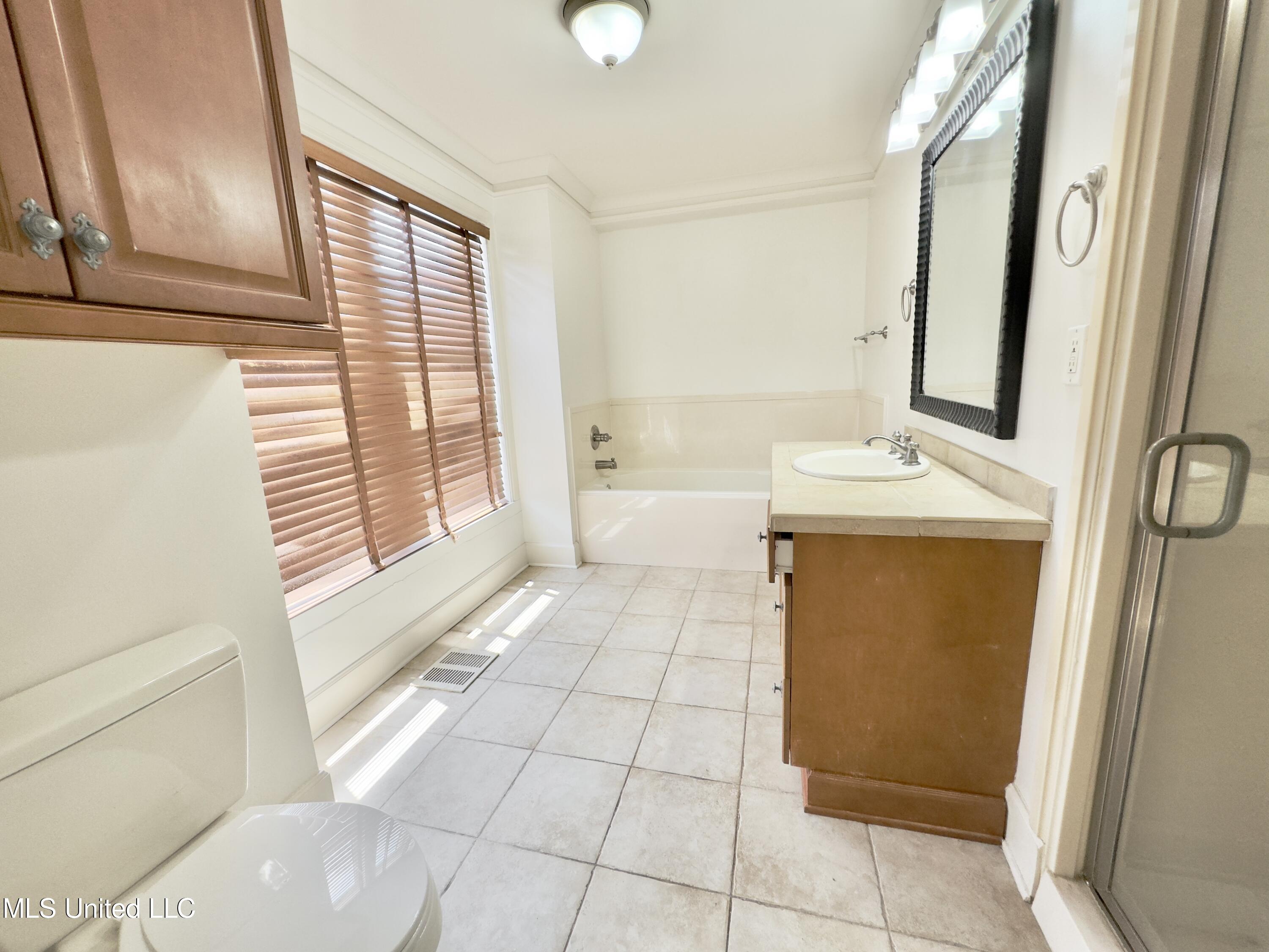 308 East Pearl Street, Unit 904 Jackson, MS 39201 - Photo 6 of 12 3D151958-E519-403C-8A1F-8E9B2DFA5287_1_2