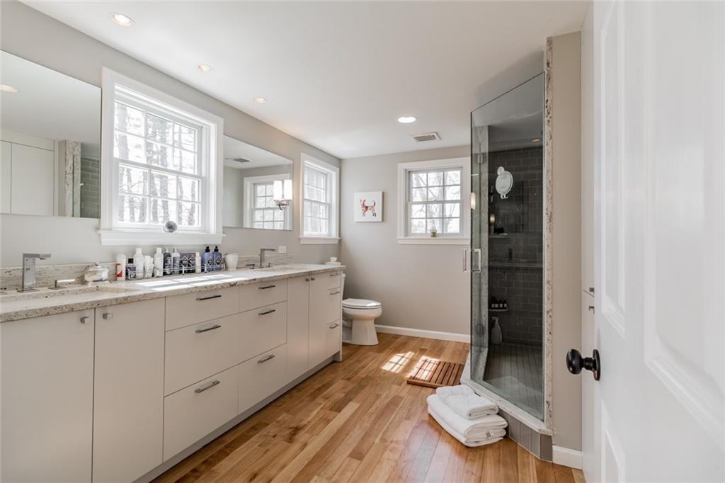 13 Ole Musket Road Cumberland, ME 04110 - Photo 23 of 35 Master Bedroom full bathroom with...