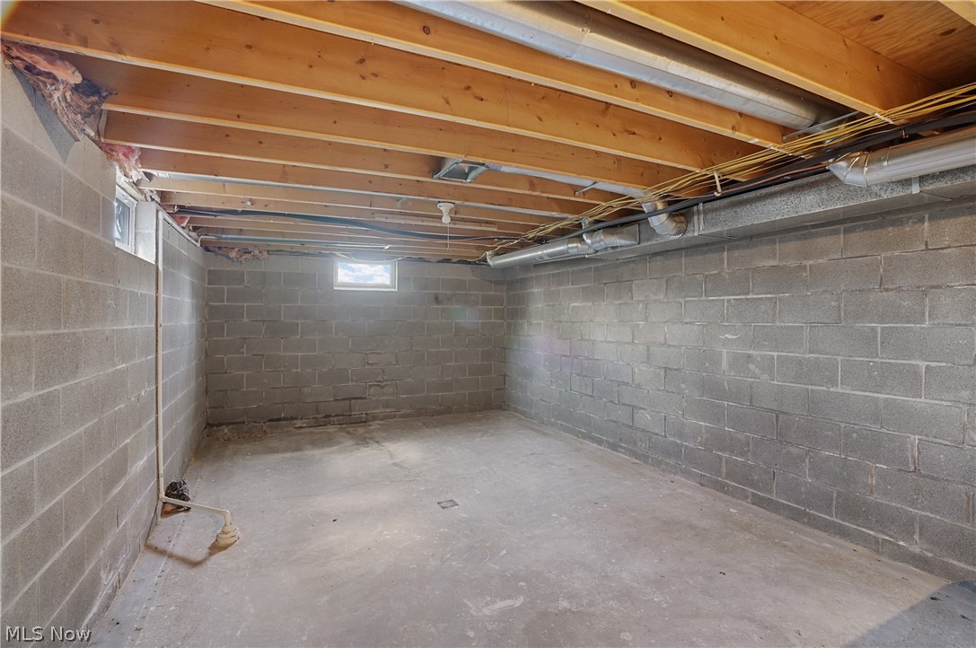 6040 Quarry Road Lowellville, OH 44436 - Photo 29 of 49 Gallery Image 29