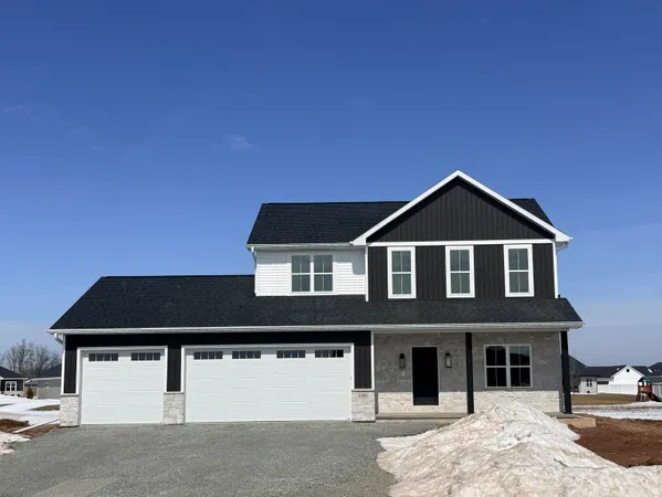 $599,000 | 2380 Scheuring Road, De Pere, WI 54115