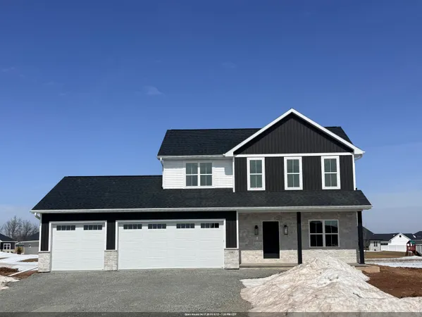 $599,000 | 2380 Scheuring Road, De Pere, WI 54115