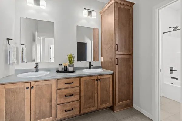 $599,000 | 2380 Scheuring Road, De Pere, WI 54115