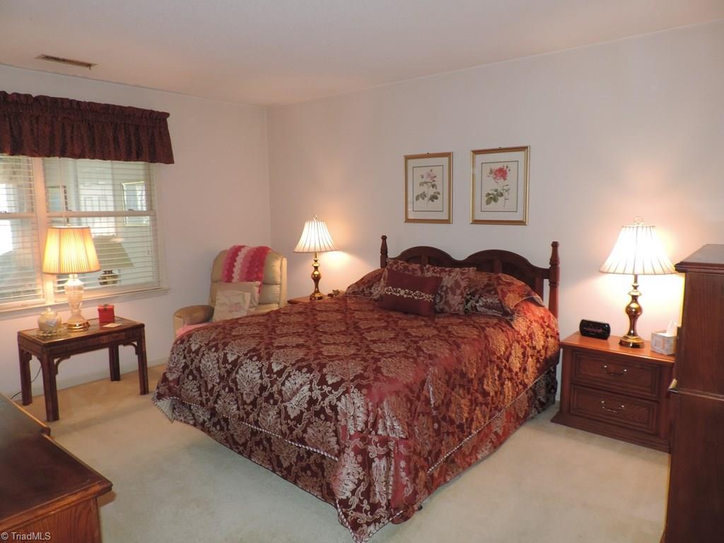 1607 Ternberry Road High Point, NC 27262 - Photo 11 of 15 Gallery Image 11
