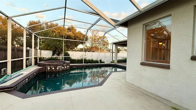 $2,975 | 2749 Valencia Grove Drive, Valrico, FL 33596