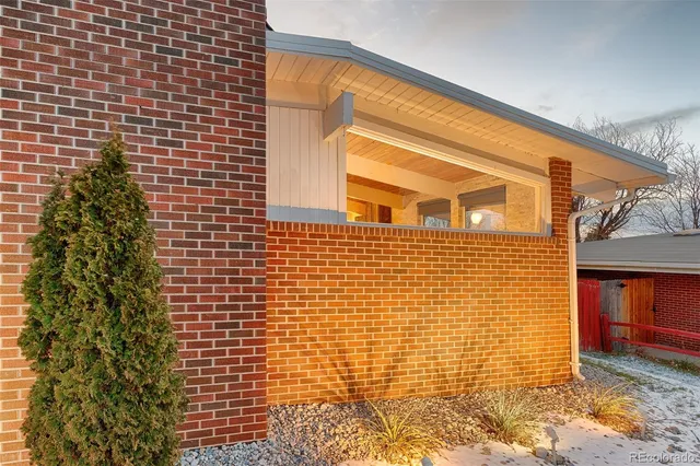 a view of a brick house