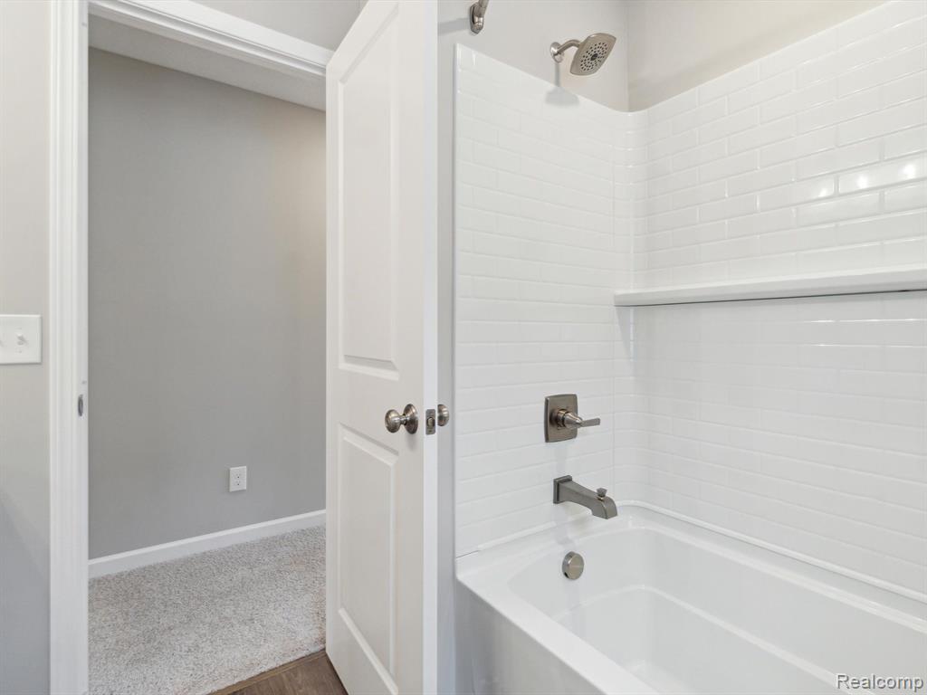 1703 Ashfield Street Howell, MI 48855 - Photo 41 of 56