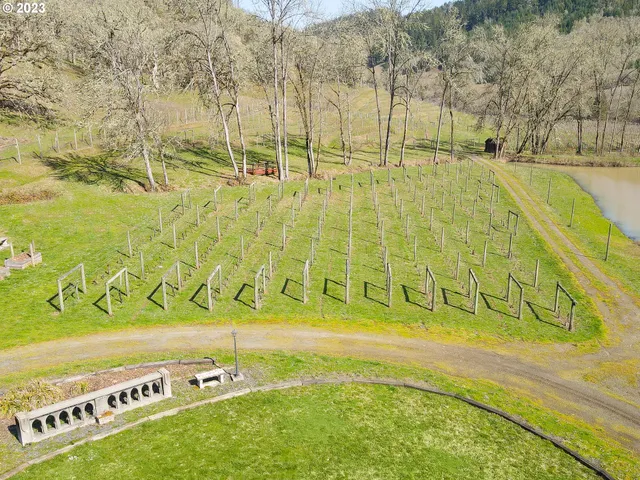 $830,000 | 375 Porter Creek Road, Winston, OR 97496