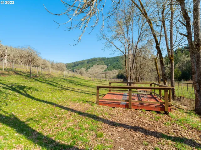 $830,000 | 375 Porter Creek Road, Winston, OR 97496