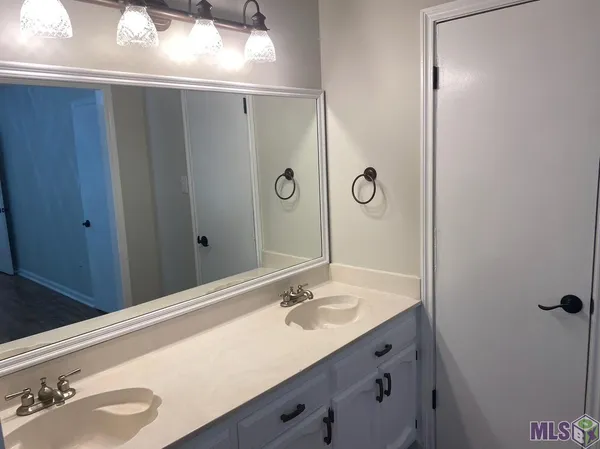 $1,850 | 301 Misty Creek Drive, Baton Rouge, LA 70808