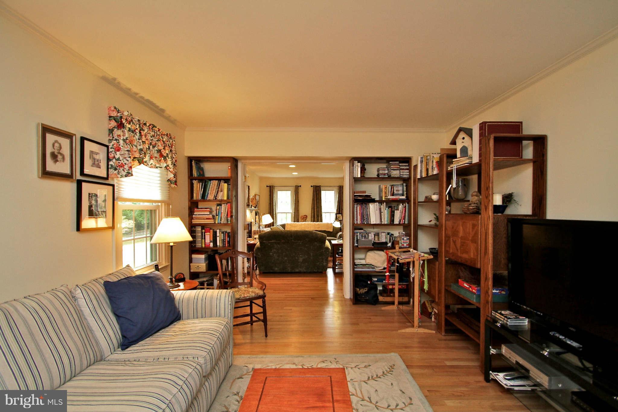2014 Adams Hill Road Vienna, VA 22182 - Photo 14 of 30 Interior (General)
