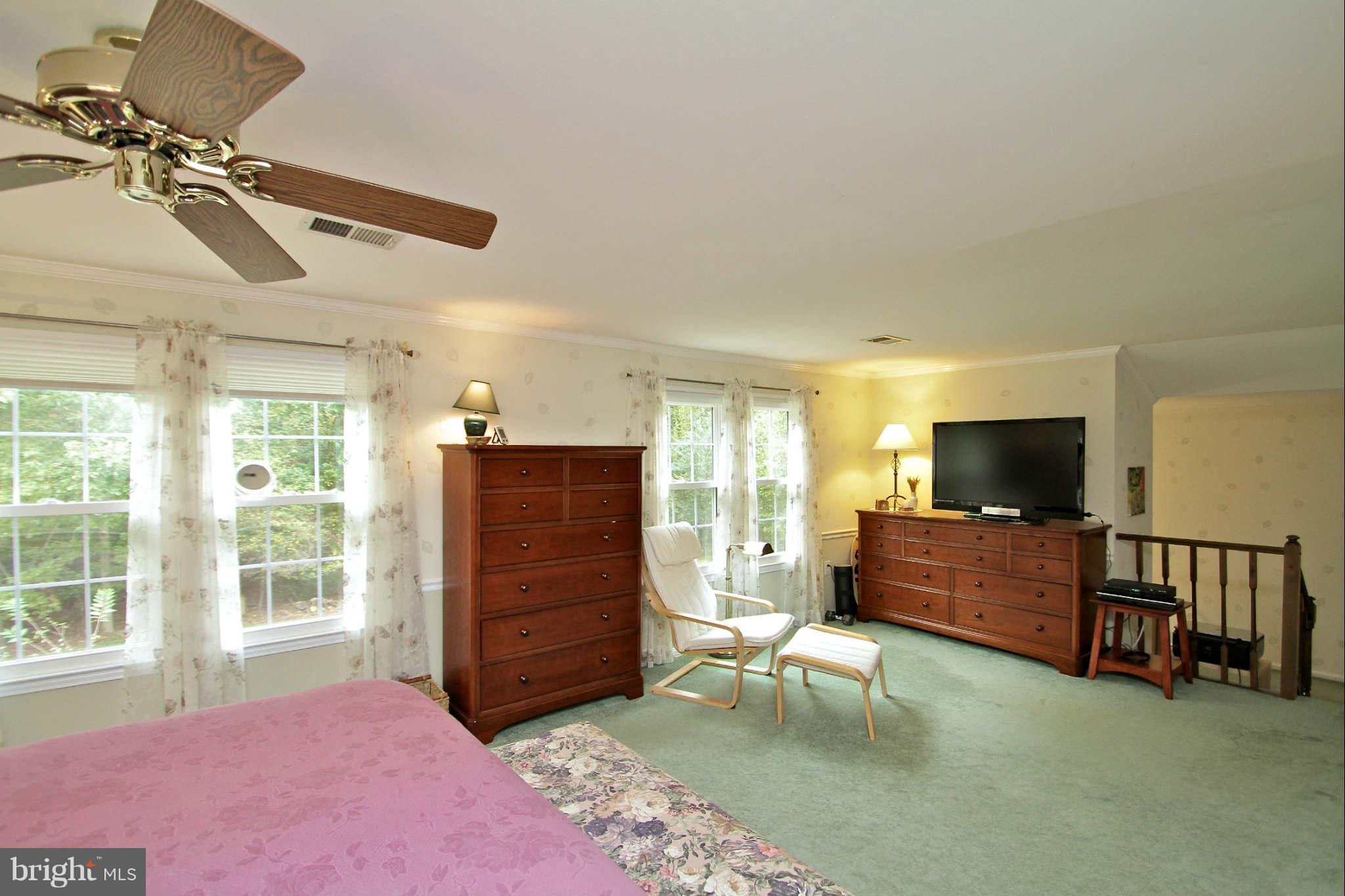 2014 Adams Hill Road Vienna, VA 22182 - Photo 19 of 30 Bedroom (Master)
