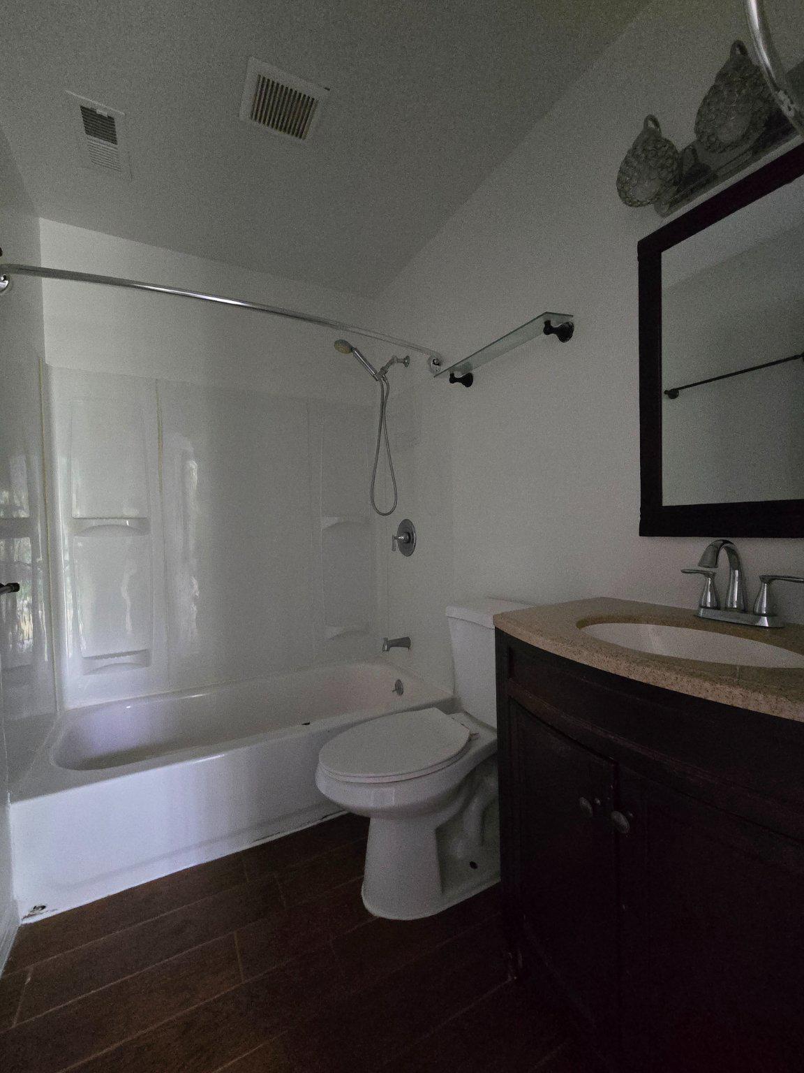 145 Echelon Road Voorhees, NJ 08043 - Photo 12 of 18 Full Bath - 2nd Floor Hallway