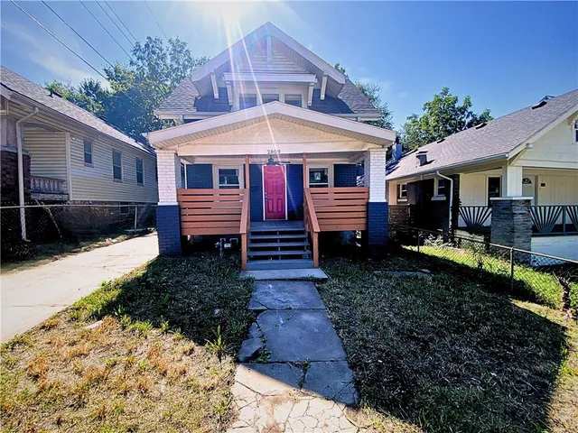 $126,900 | 2809 East 39th Street, Kansas City, MO 64128