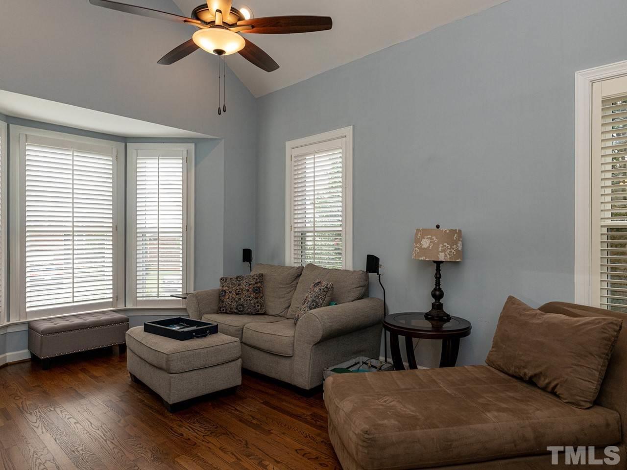10116 Goodview Court Raleigh, NC 27613 - Photo 4 of 28