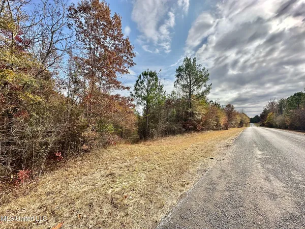$76,000 | 3 County Road 3122, French Camp, MS 39745