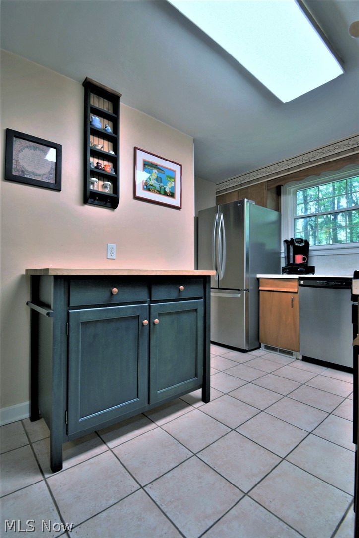 1545 Brookfield Road Hubbard, OH 44425 - Photo 18 of 33 Gallery Image 18