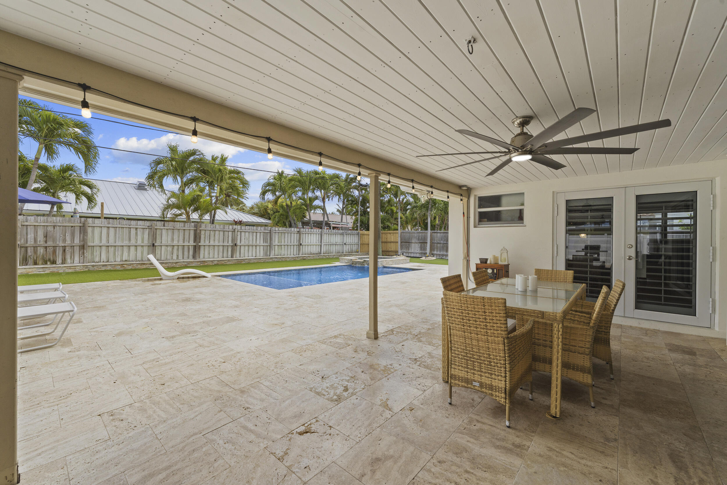 1205 Dolphin Road Singer Island, FL 33404 - Photo 19 of 25 19_10