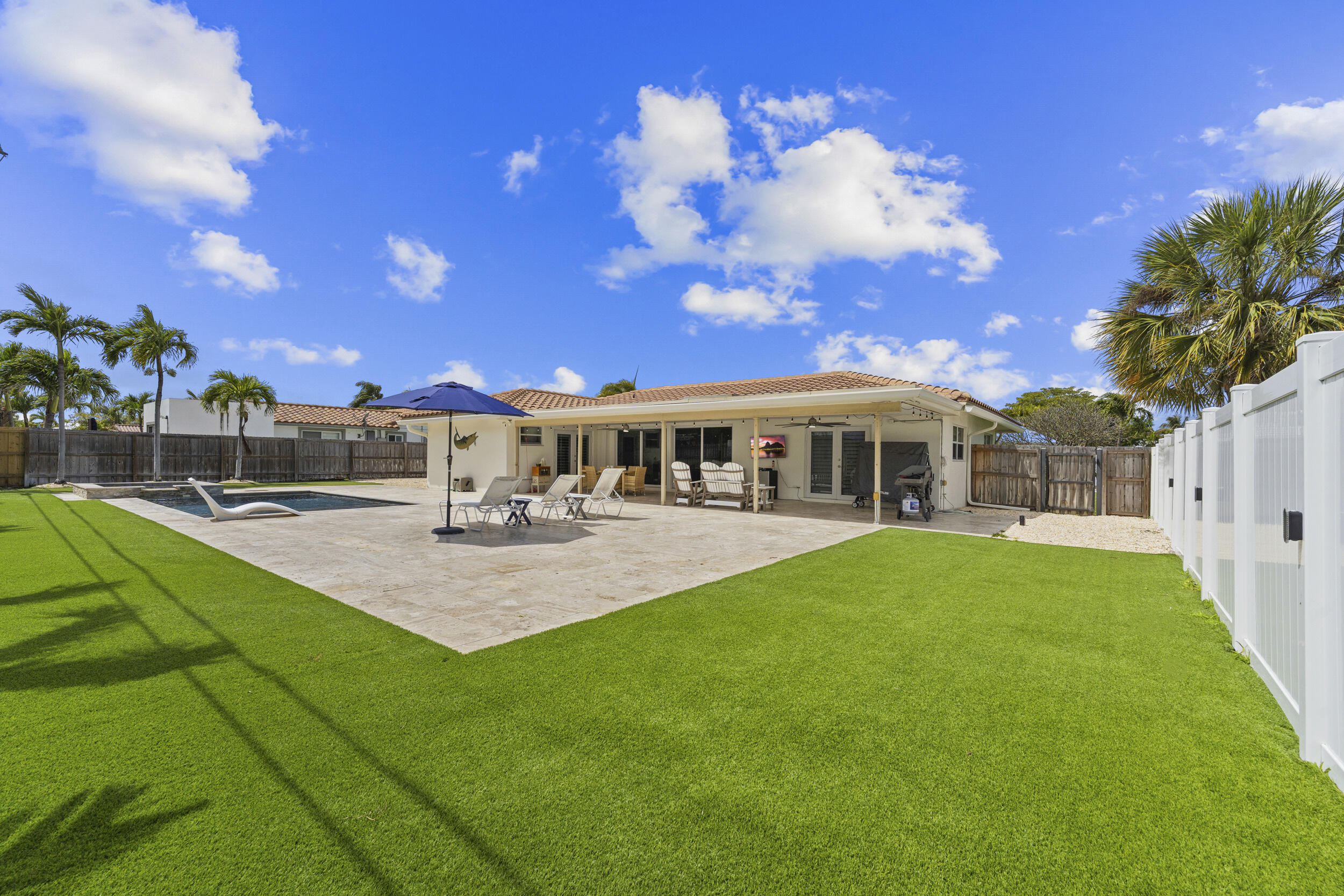 1205 Dolphin Road Singer Island, FL 33404 - Photo 5 of 25 5_06