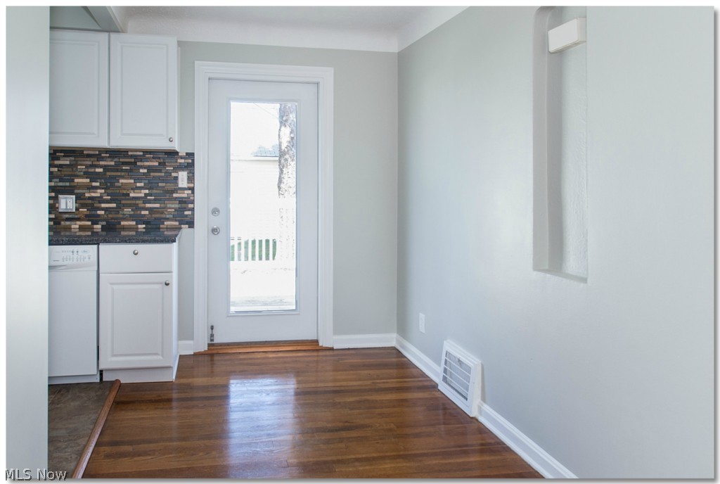 12801 Havana Road Cleveland, OH 44125 - Photo 7 of 21