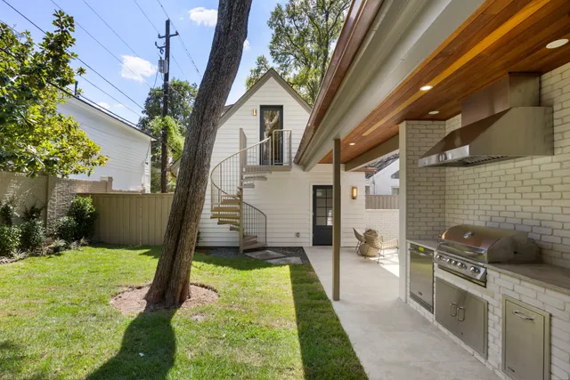 $6,500,000 | 2521 Harris Boulevard, Austin, TX 78703