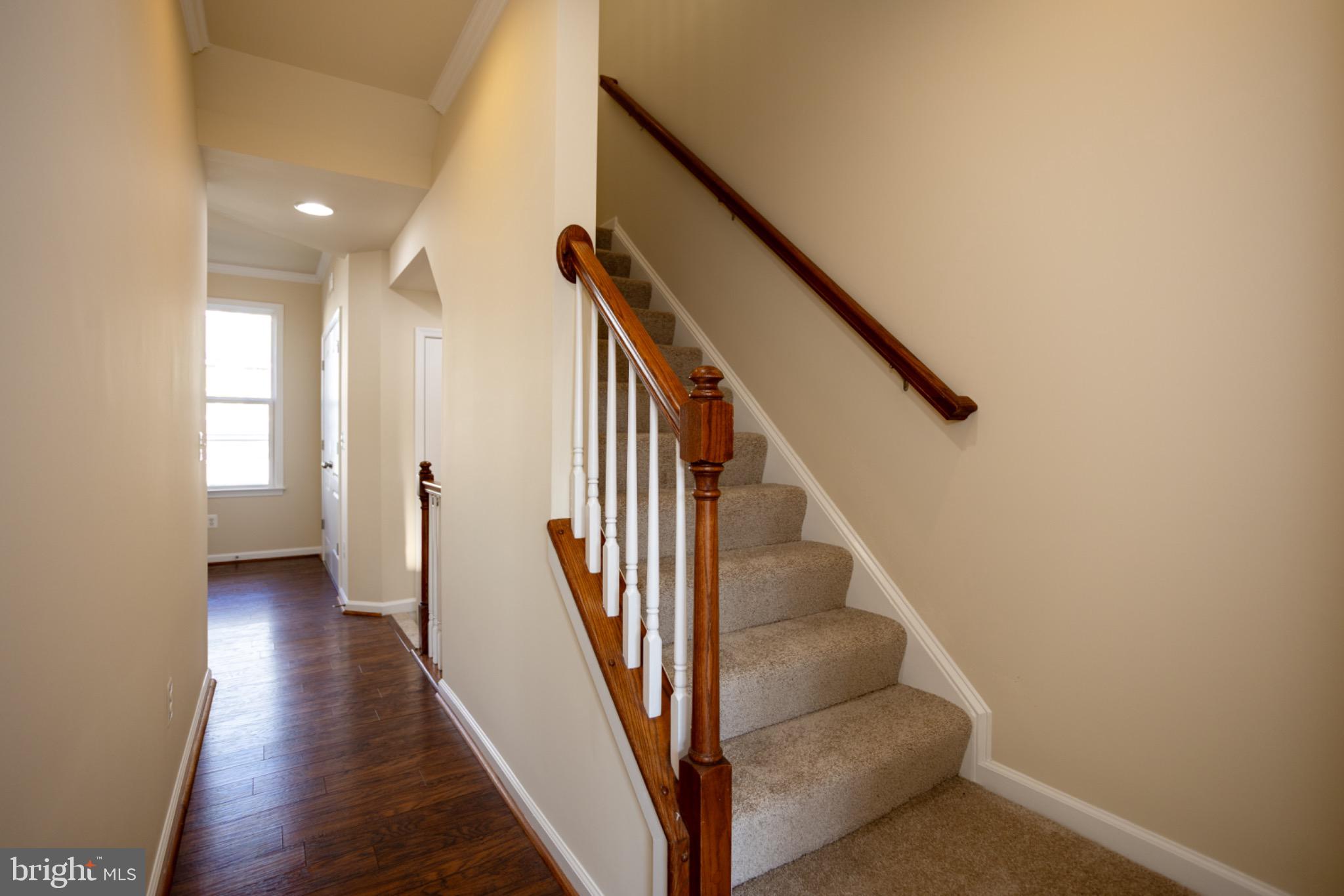 8941 Quarry Road Manassas, VA 20110 - Photo 27 of 44 2nd Floor hallway