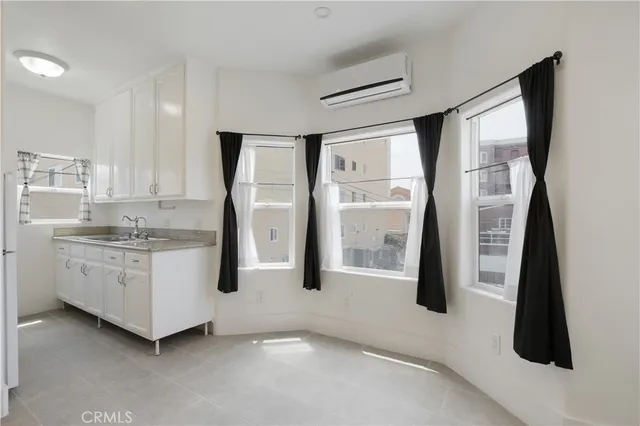 $210,000 | 354 Chestnut Avenue, Unit 33, Long Beach, CA 90802