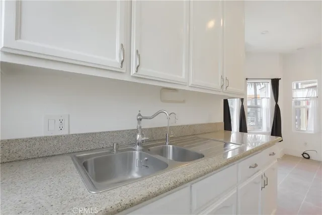 $210,000 | 354 Chestnut Avenue, Unit 33, Long Beach, CA 90802