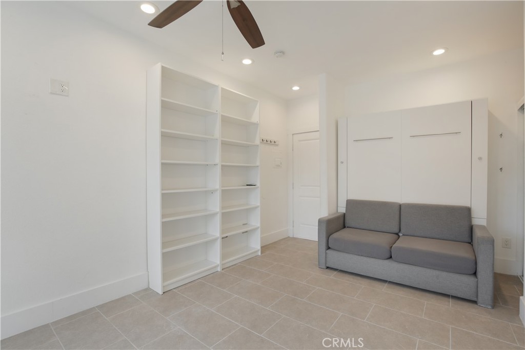 354 Chestnut Avenue, Unit 33 Long Beach, CA 90802 - Photo 5 of 12