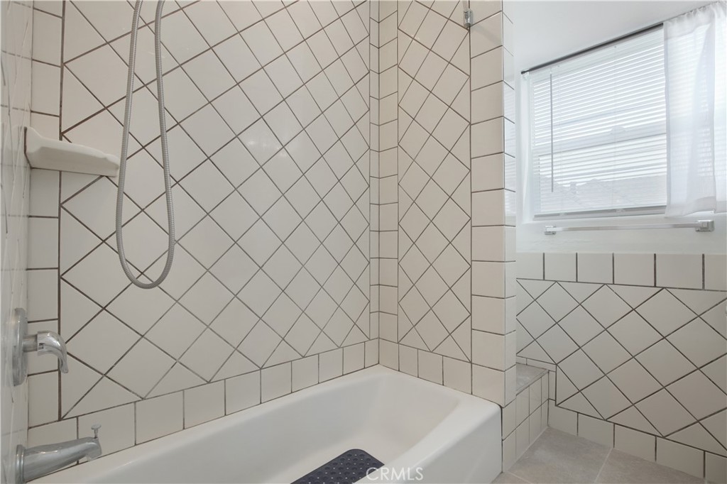 354 Chestnut Avenue, Unit 33 Long Beach, CA 90802 - Photo 6 of 12