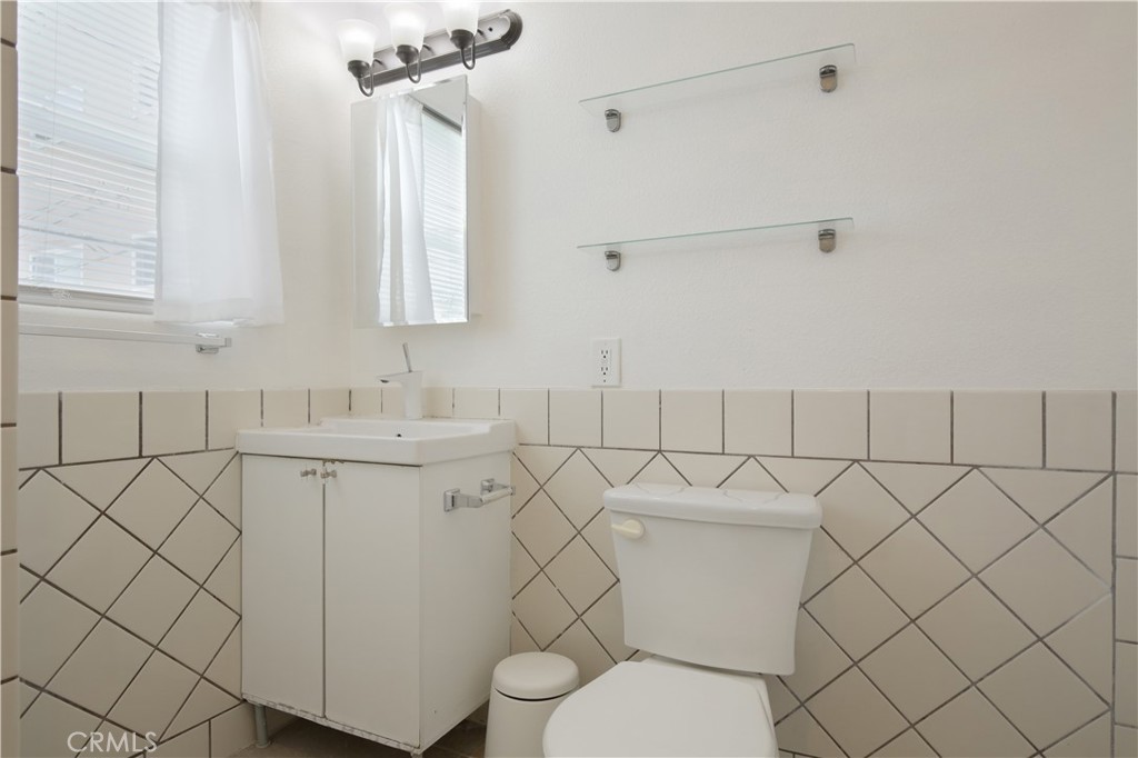 354 Chestnut Avenue, Unit 33 Long Beach, CA 90802 - Photo 7 of 12