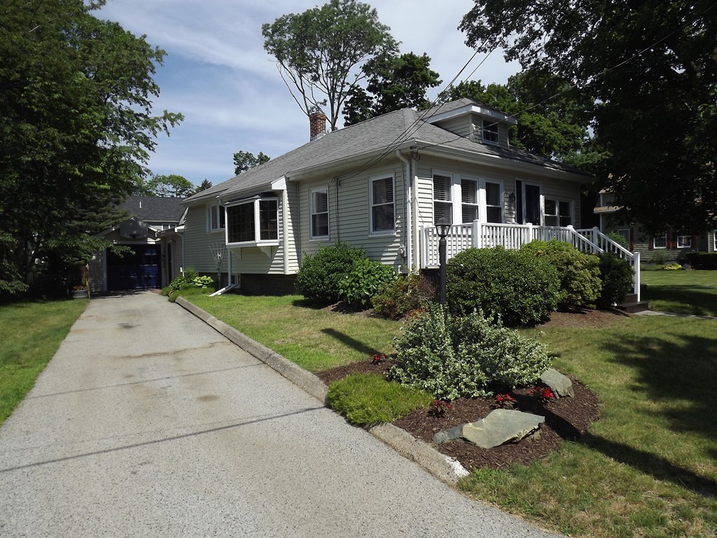 65 Reed Avenue Weymouth, MA 02190 - Photo 3 of 27 Gallery Image 3