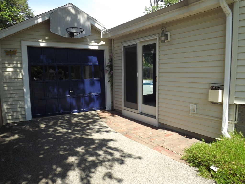 65 Reed Avenue Weymouth, MA 02190 - Photo 9 of 27 Gallery Image 9