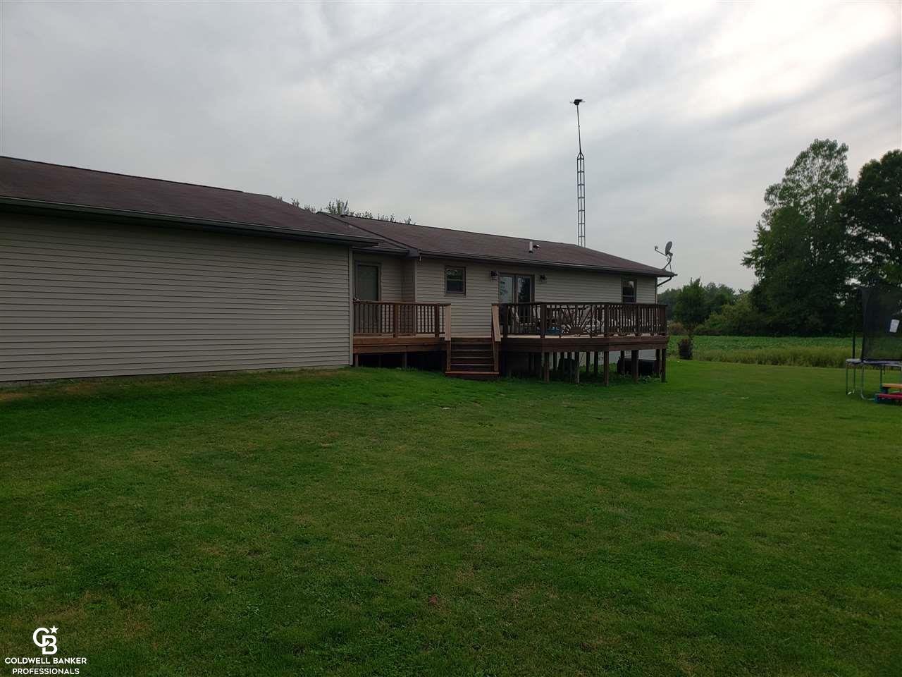 8602 Jeddo Road Avoca, MI 48006 - Photo 16 of 22 31394006-15.JPG