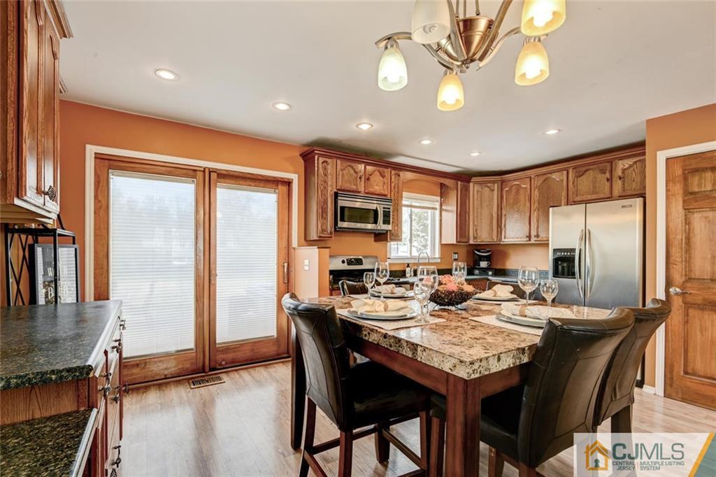 16 Thomas Road Somerset, NJ 08873 - Photo 12 of 25 Gallery Image 12