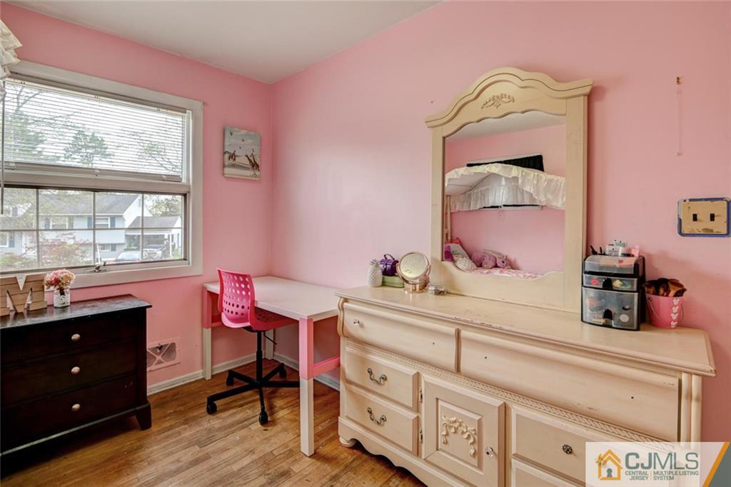 16 Thomas Road Somerset, NJ 08873 - Photo 17 of 25 Gallery Image 17