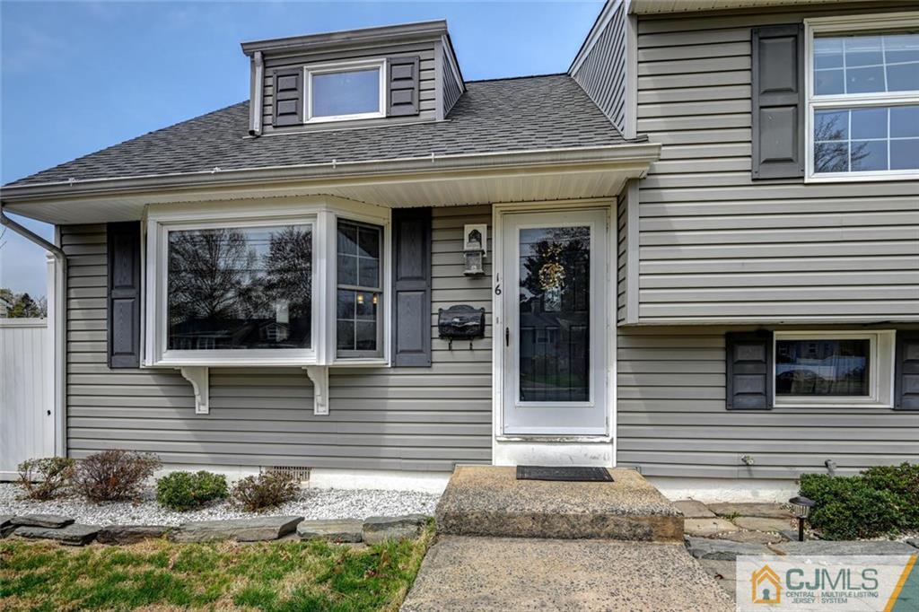 16 Thomas Road Somerset, NJ 08873 - Photo 4 of 25 Gallery Image 4