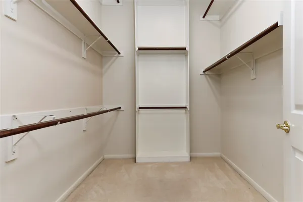 $445,000 | 146 East Northcastle Circle, The Woodlands, TX 77384