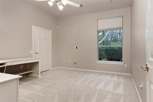 $445,000 | 146 East Northcastle Circle, The Woodlands, TX 77384