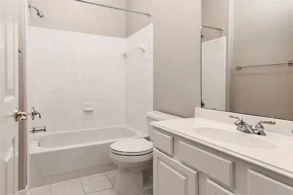 $445,000 | 146 East Northcastle Circle, The Woodlands, TX 77384