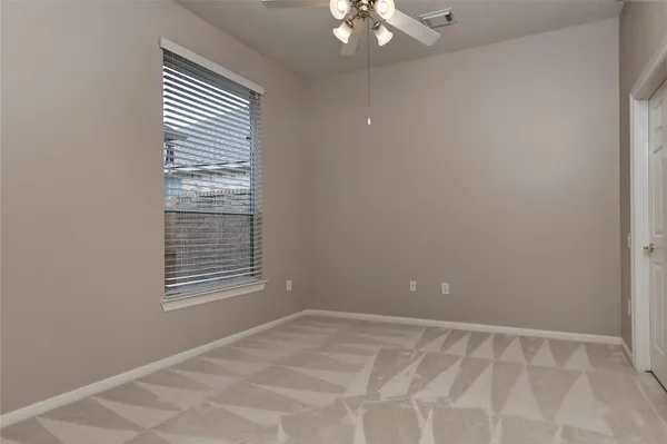 $445,000 | 146 East Northcastle Circle, The Woodlands, TX 77384