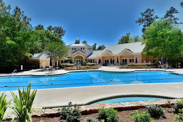 $445,000 | 146 East Northcastle Circle, The Woodlands, TX 77384