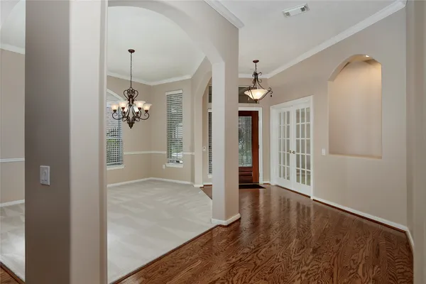 $445,000 | 146 East Northcastle Circle, The Woodlands, TX 77384