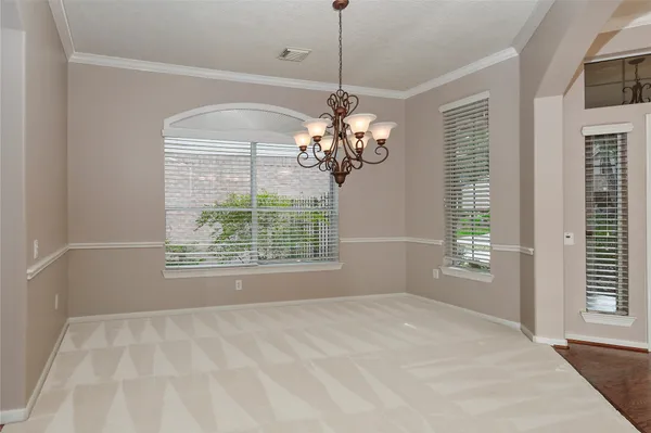 $445,000 | 146 East Northcastle Circle, The Woodlands, TX 77384