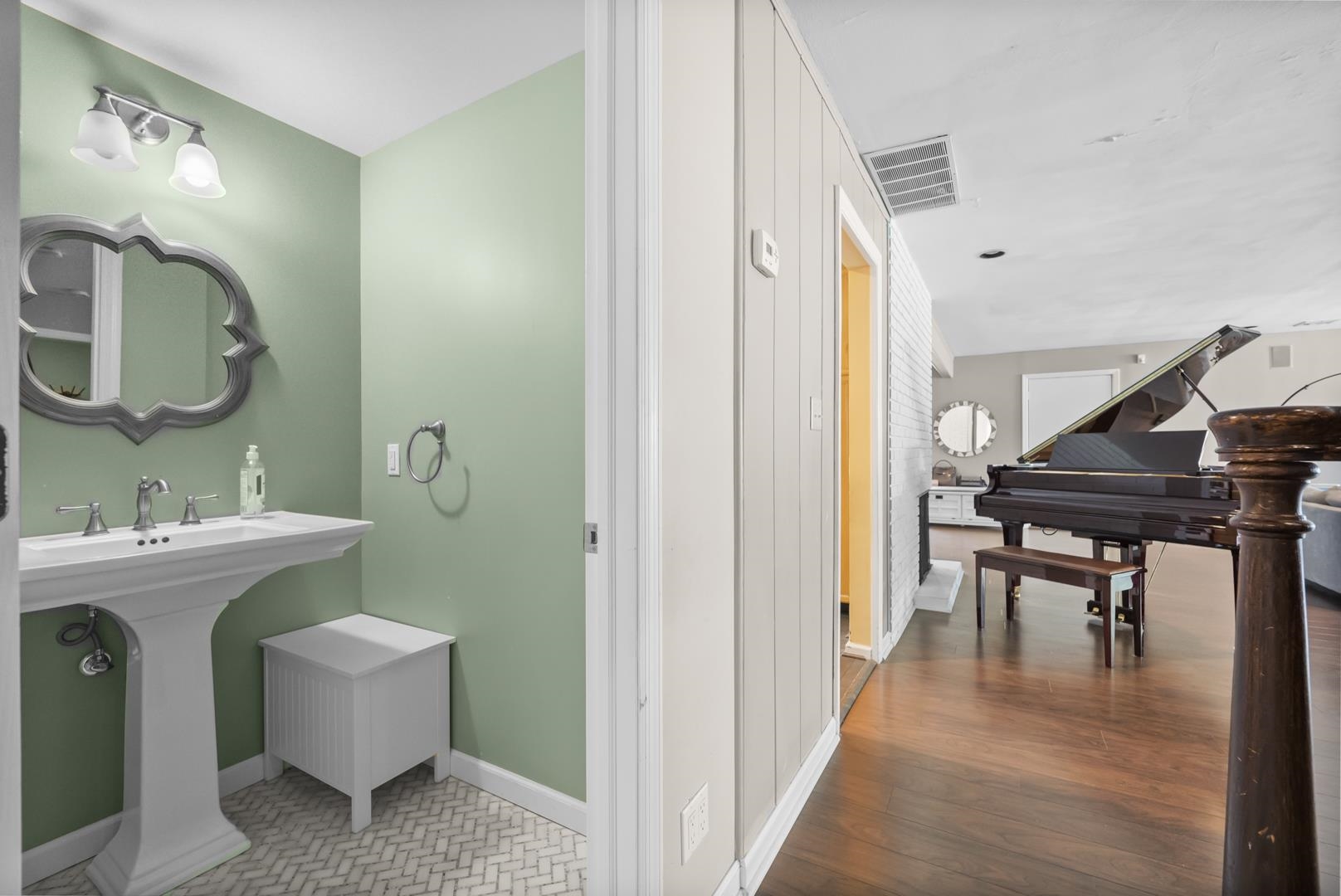 926 Norgate Drive Ridgewood, NJ 07450 - Photo 6 of 44 Gallery Image 6