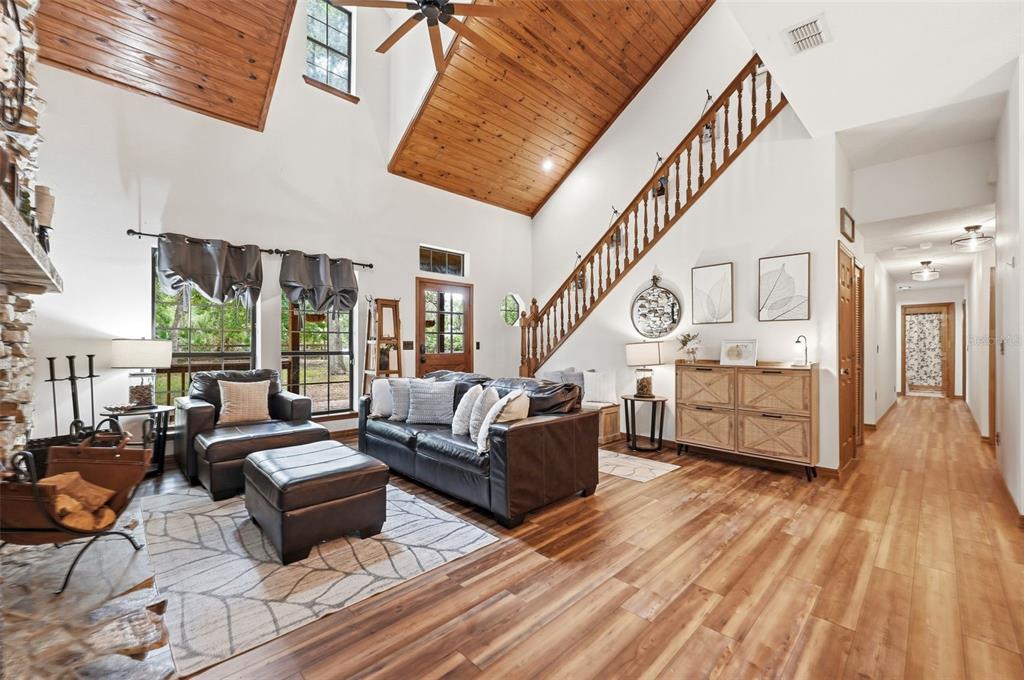 381 North Jungle Road Geneva, FL 32732 - Photo 8 of 55
